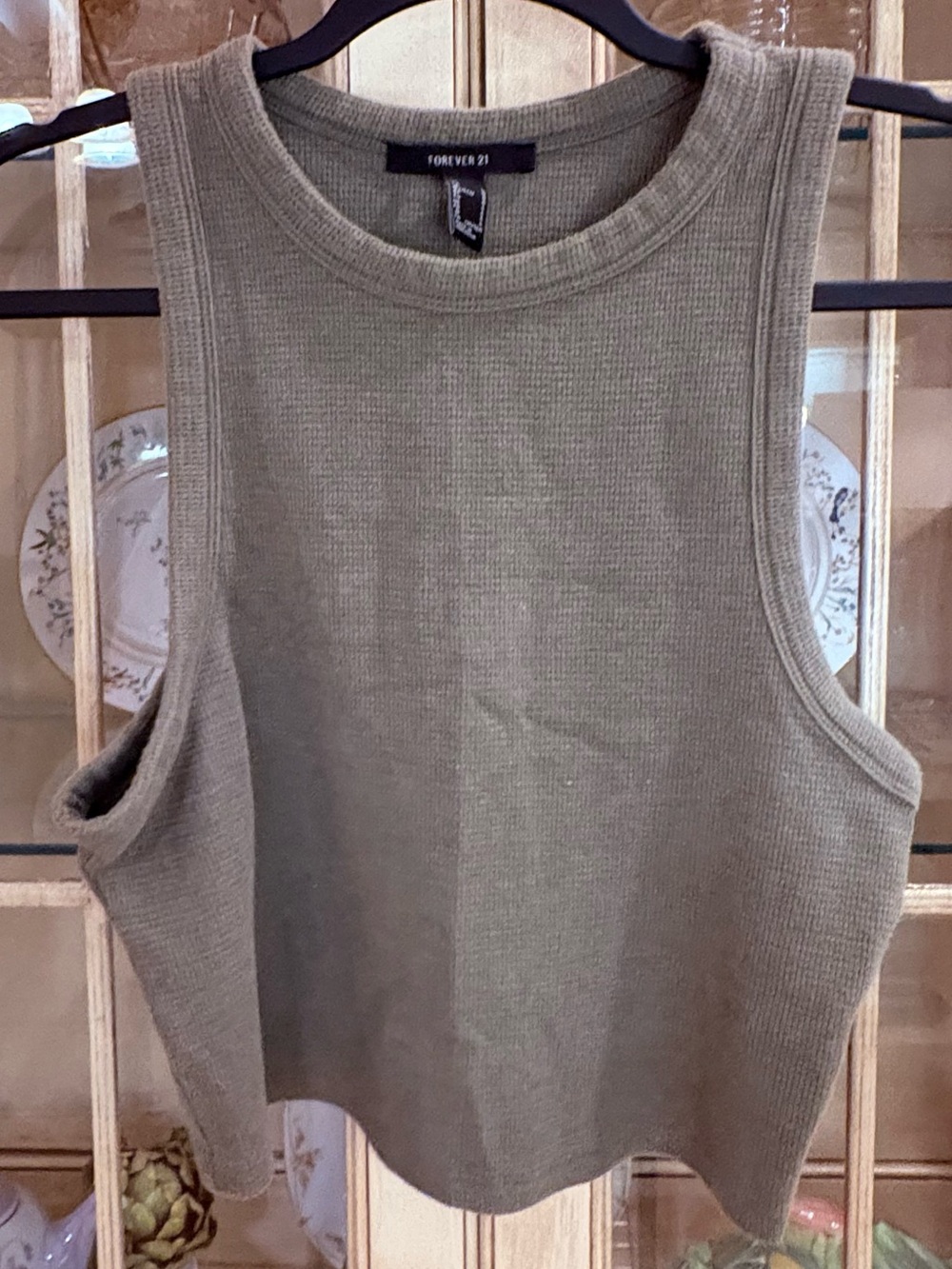 Forever 21 Olive Green Ribbed Cotton Blend Cropped Tank in Size Large